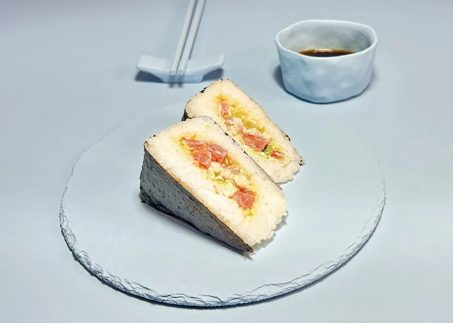 Онигири с курицей